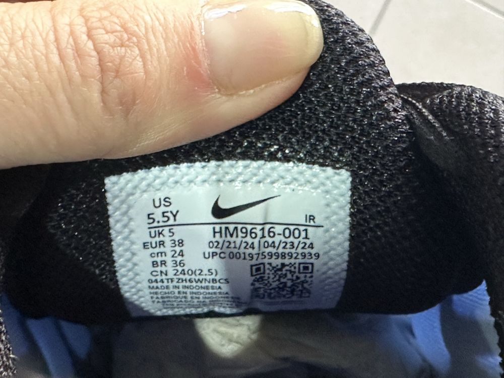 Кросівки Nike Air Max Plus TN ( РОЗМІР 38 )