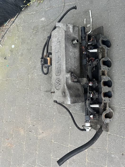 Wtryski t4 2,5 AVT listwa wtryskowa