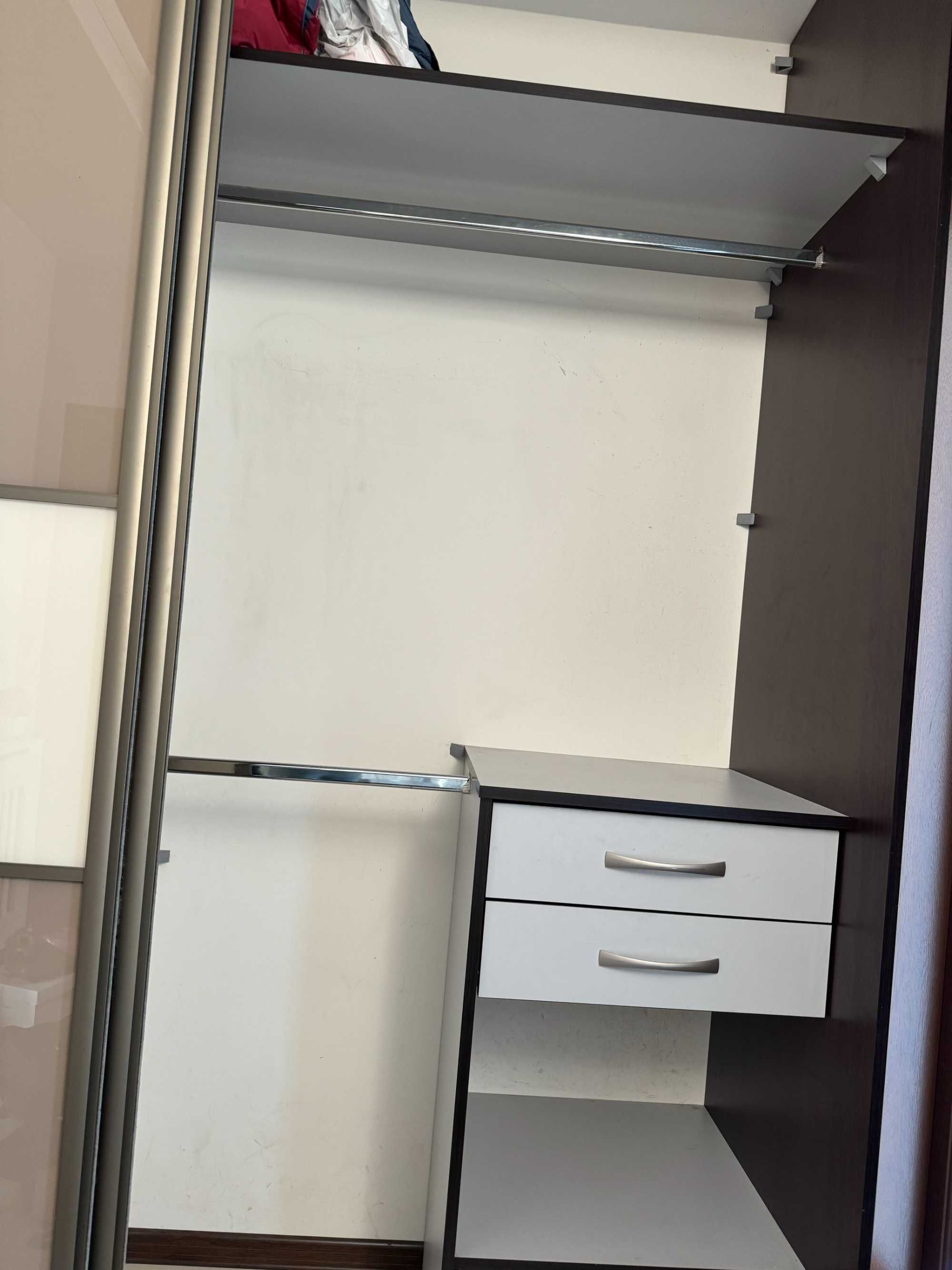 Szafa przesuwna 260x218cm