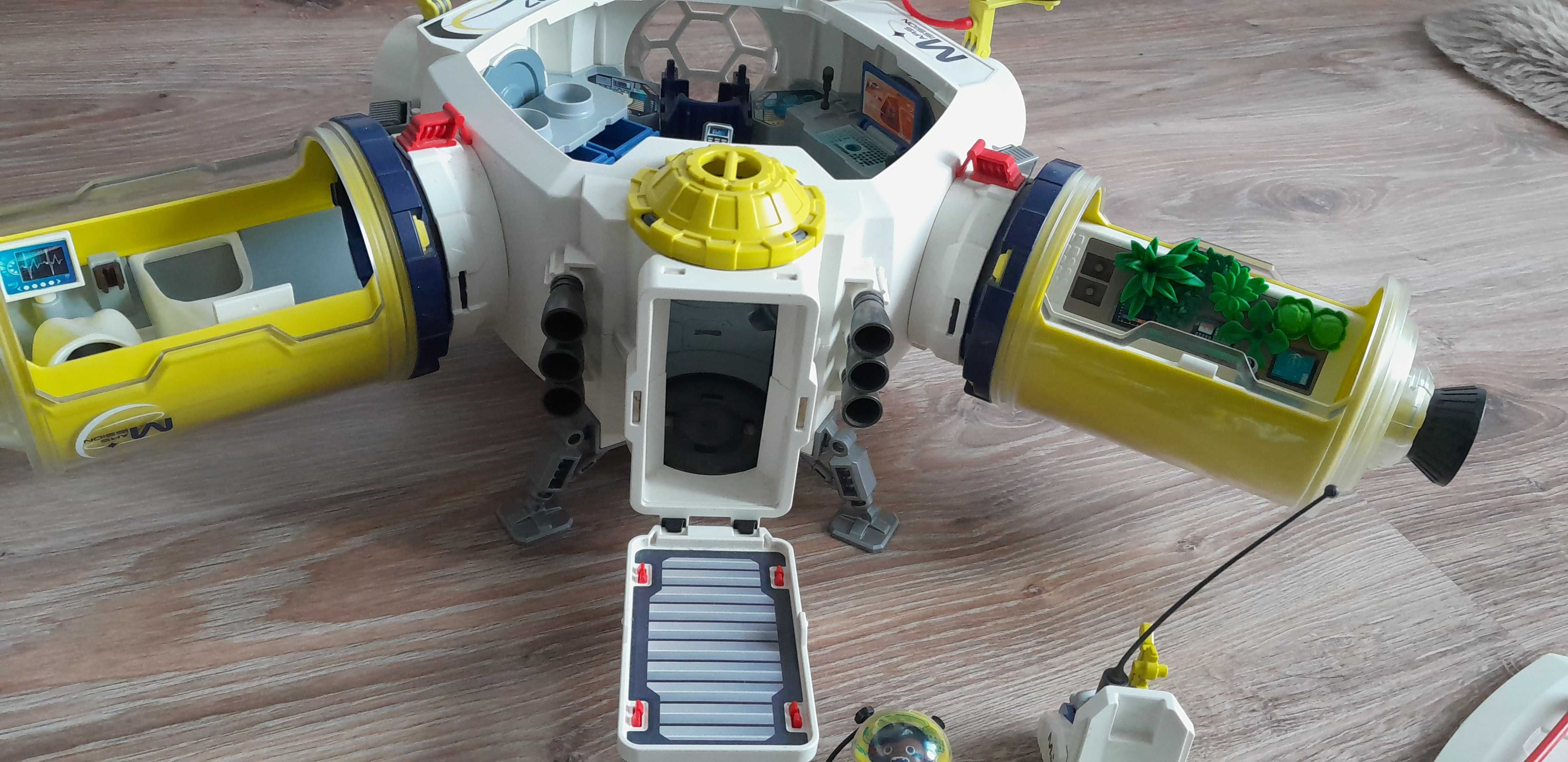 Playmobil duży zestaw Misja na Marsa Łazik marsjański, stacja, pojazd