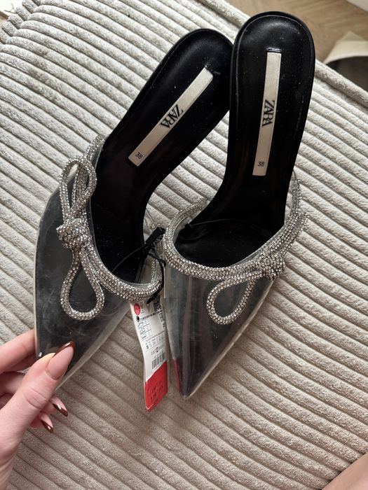 Zara buty na obcasie