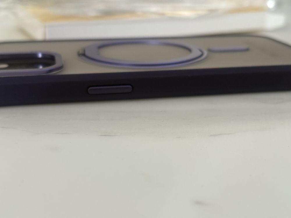Etui iPhone 13 z podstawką fioletowy