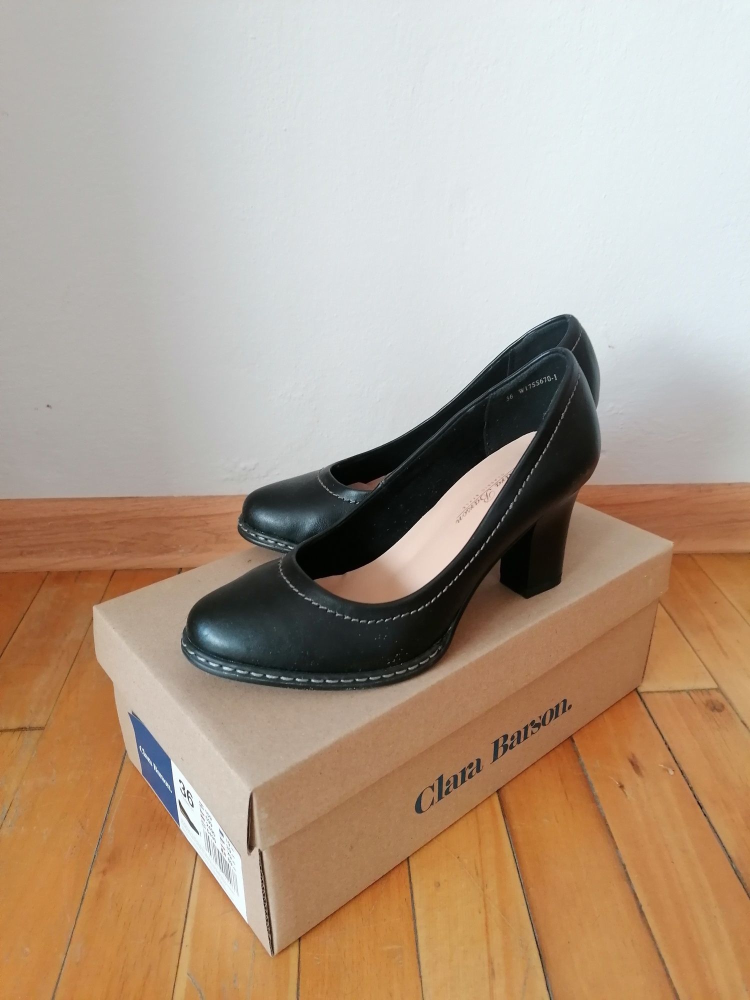 Buty na szarokim obcasie, NOWE