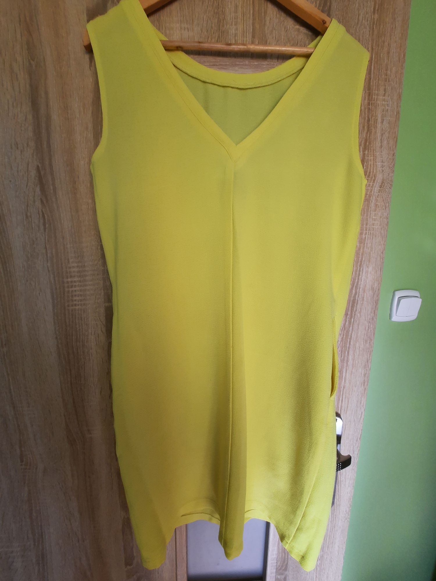 Neonowa żółta sukienka