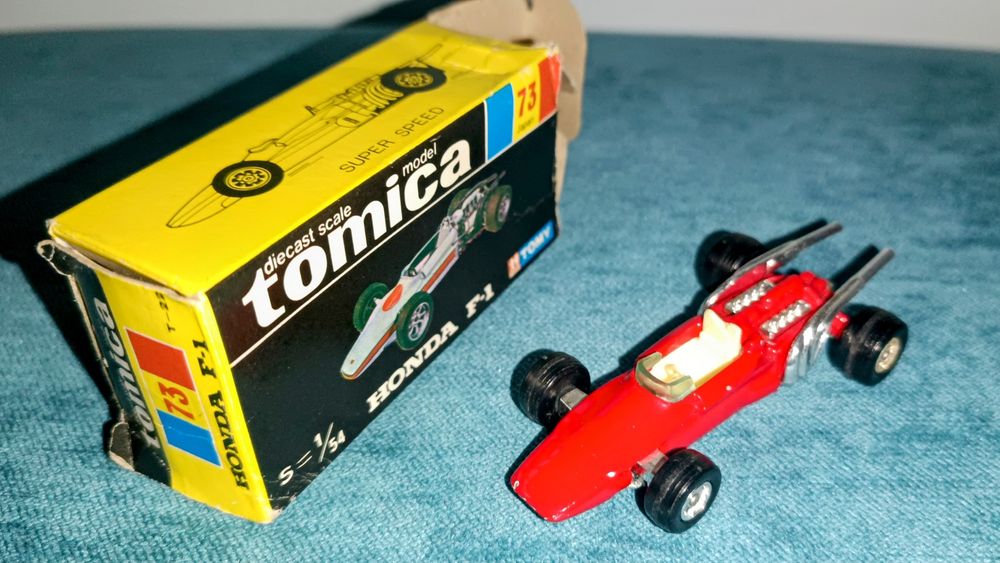 Carro miniatura Tomica nº 73 Honda F-1 Vermelho Japão
