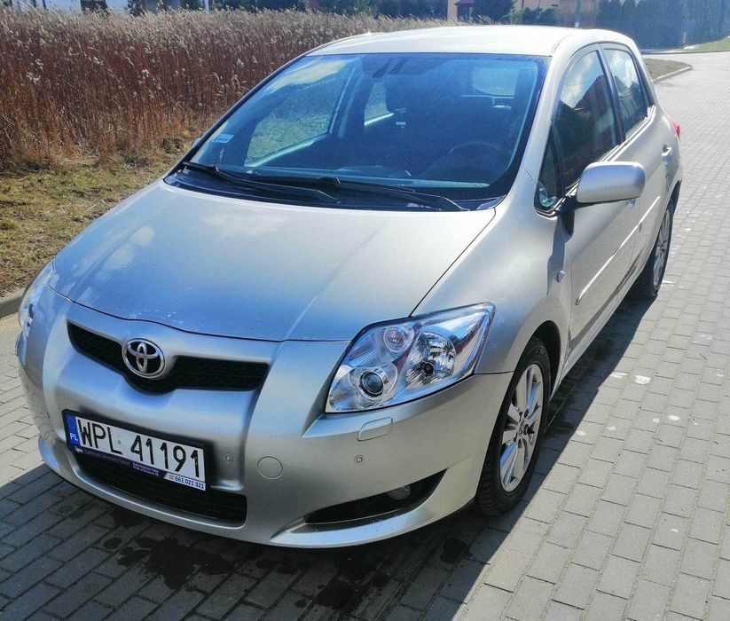 Sprzedam Toyotę Auris