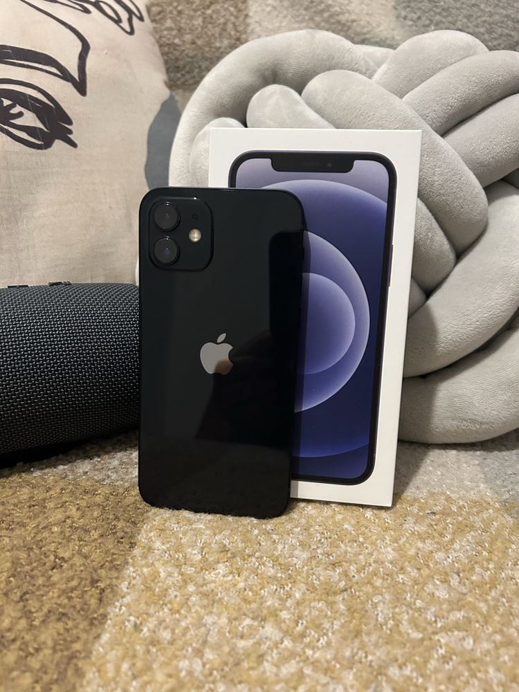 IPhone 12 muito conservado