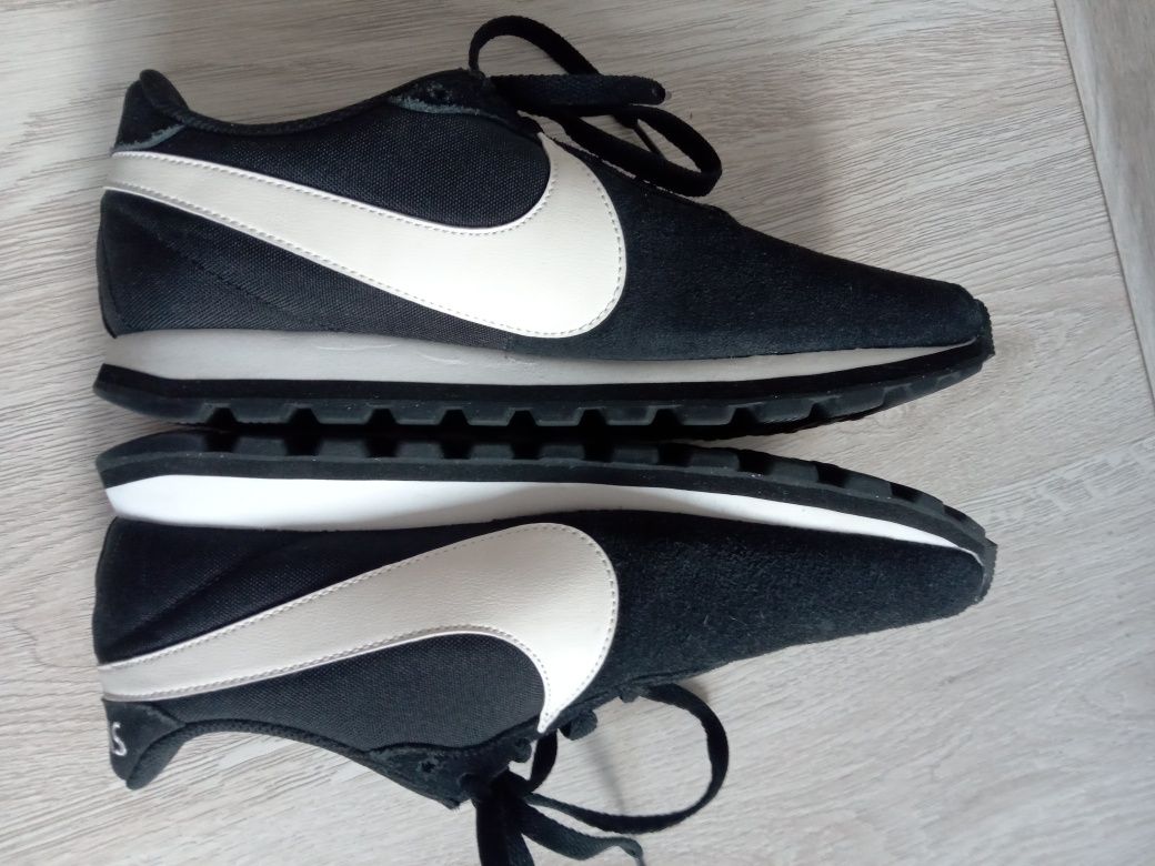 Buty Nike Pre-Love O.X. r.41