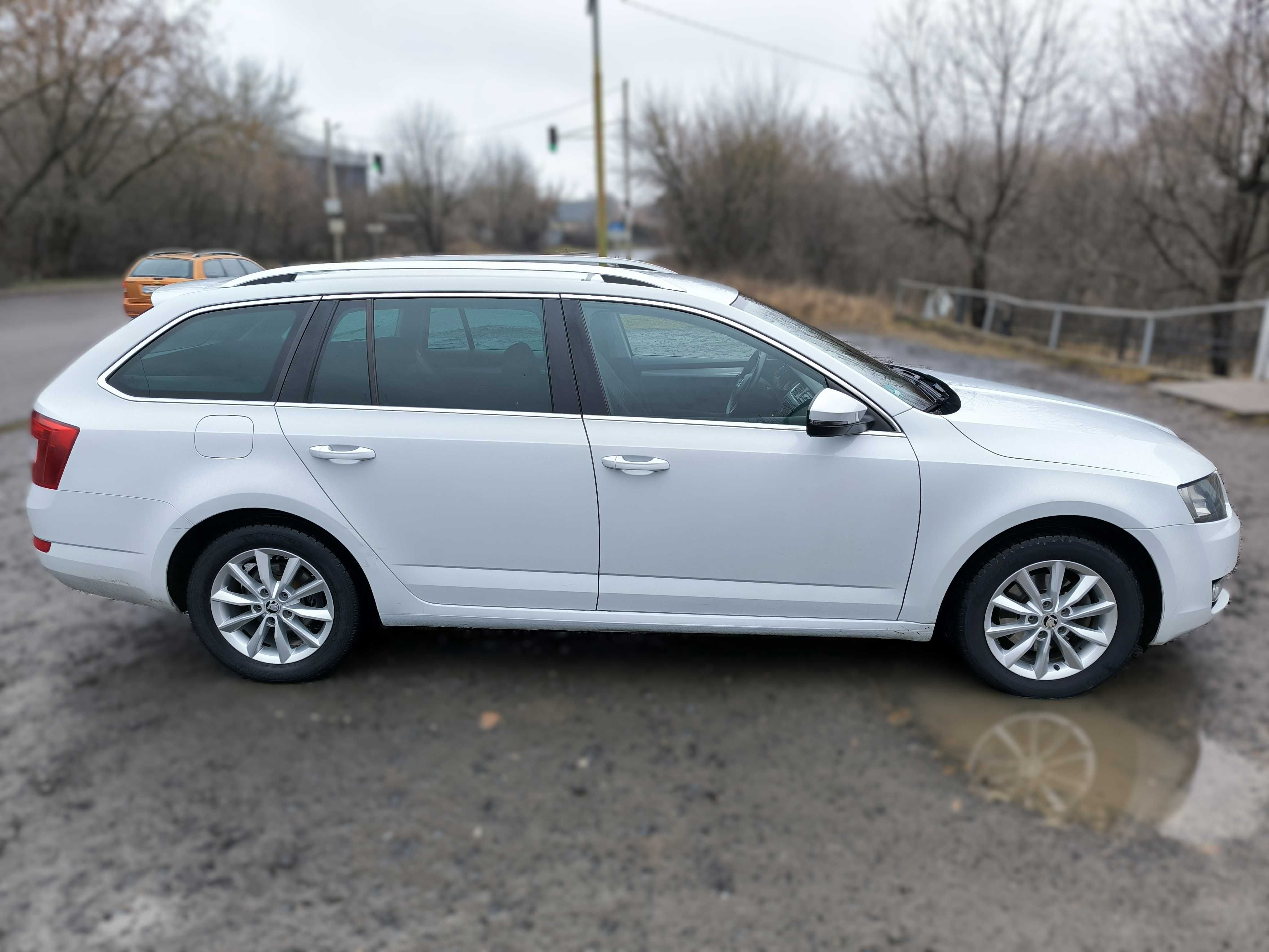 Skoda Octavia A7 1.6 TDI • 2016 • Повний привід • Луцьк