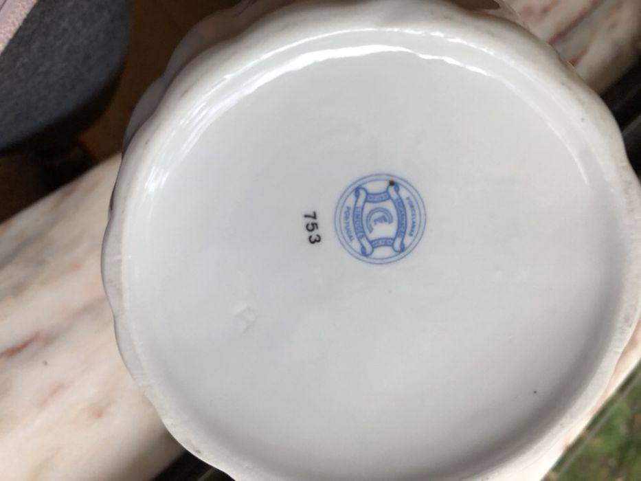 Pote porcelana portuguesa Limoges marcado e numerado