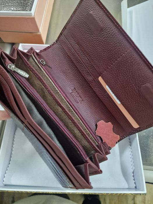 Продам шкіряні гаманці