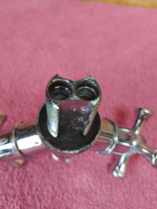 Смеситель на кухню, шланги новые