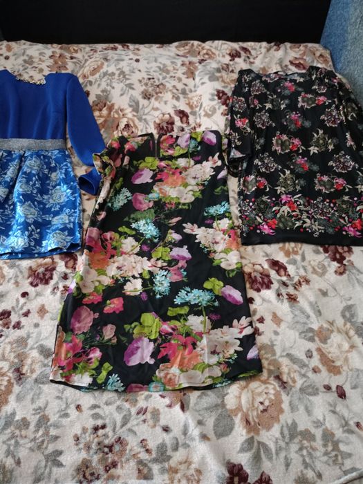 Платья женские 36-38размер