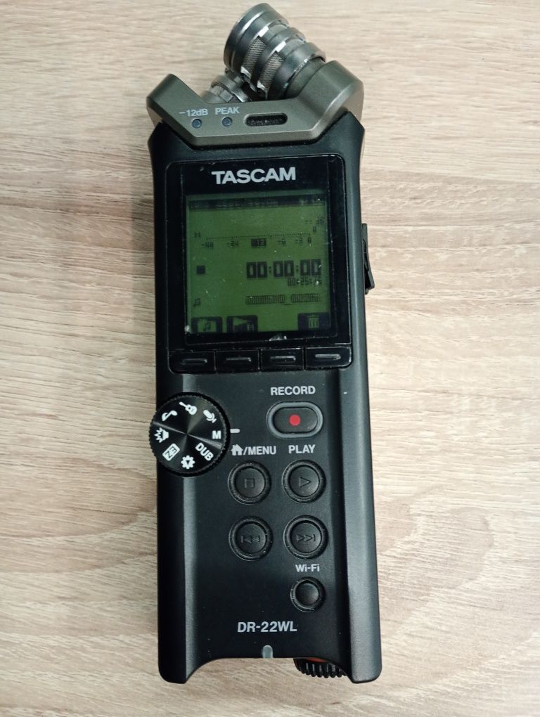 TASCAM DR-22WL Rejestrator dźwięku Wi-Fi, Rejestrator audio

Fotosu