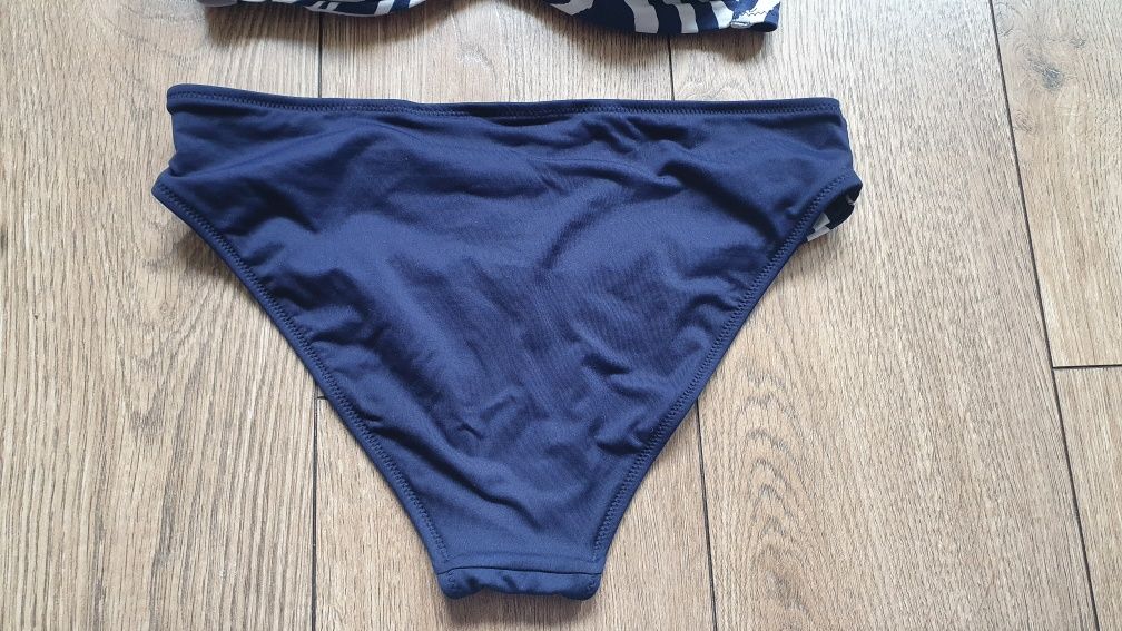 Dwuczęściowy strój kąpielowy z wyjmowanym push up 34 D