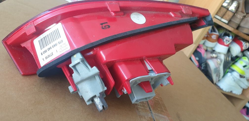 Farolim audi a4 b8