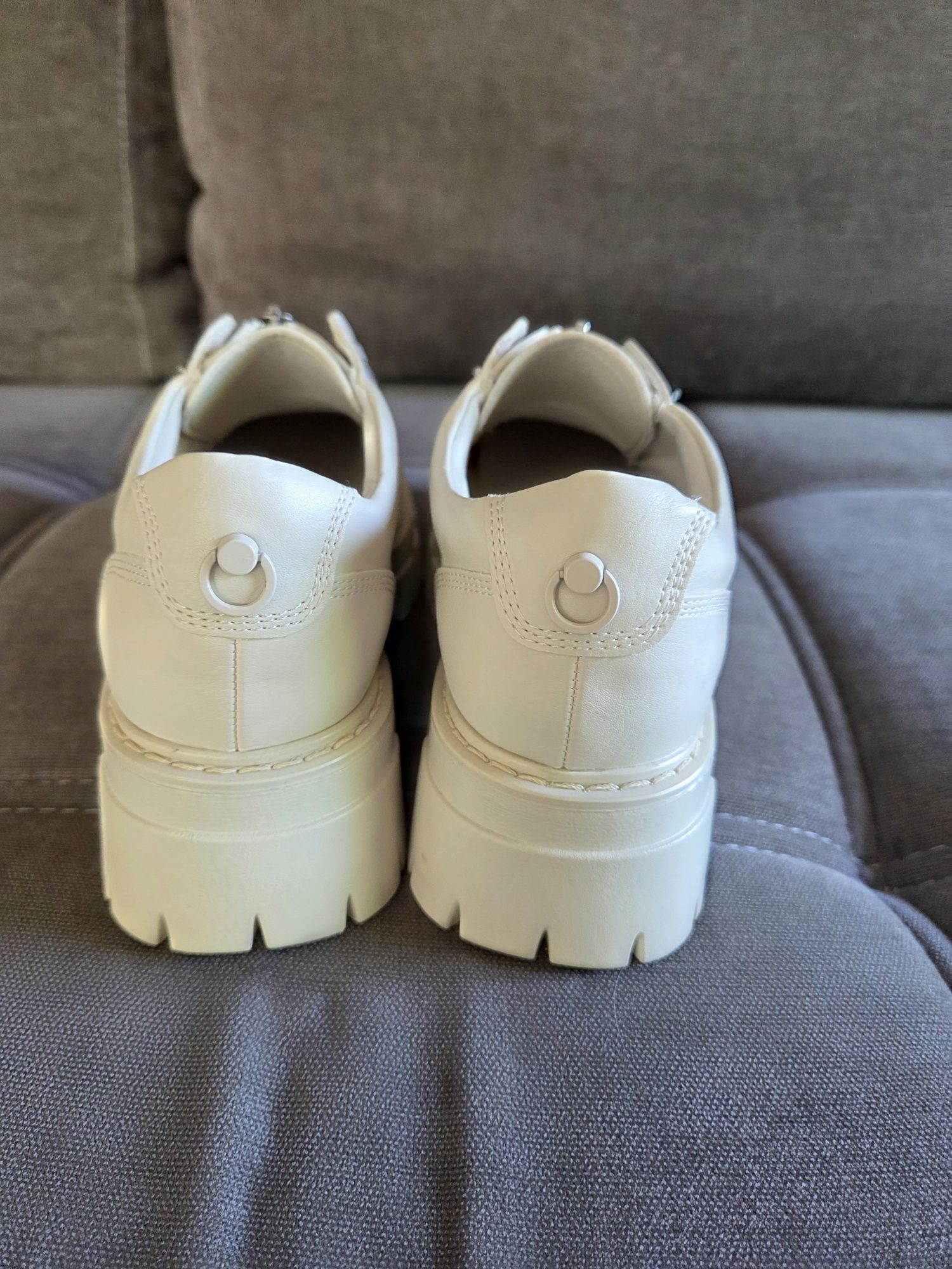 Buty damskie mokasyny
