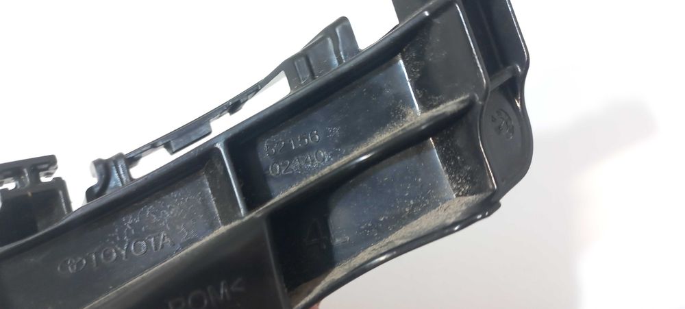 Toyota Corolla E21 kombi Suzuki Swace ślizg lampy tylny lewy prawy