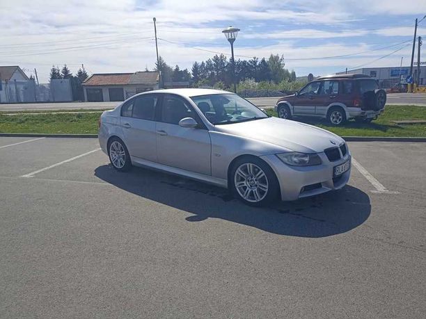 BMW E90 320d Mpakiet 194KM