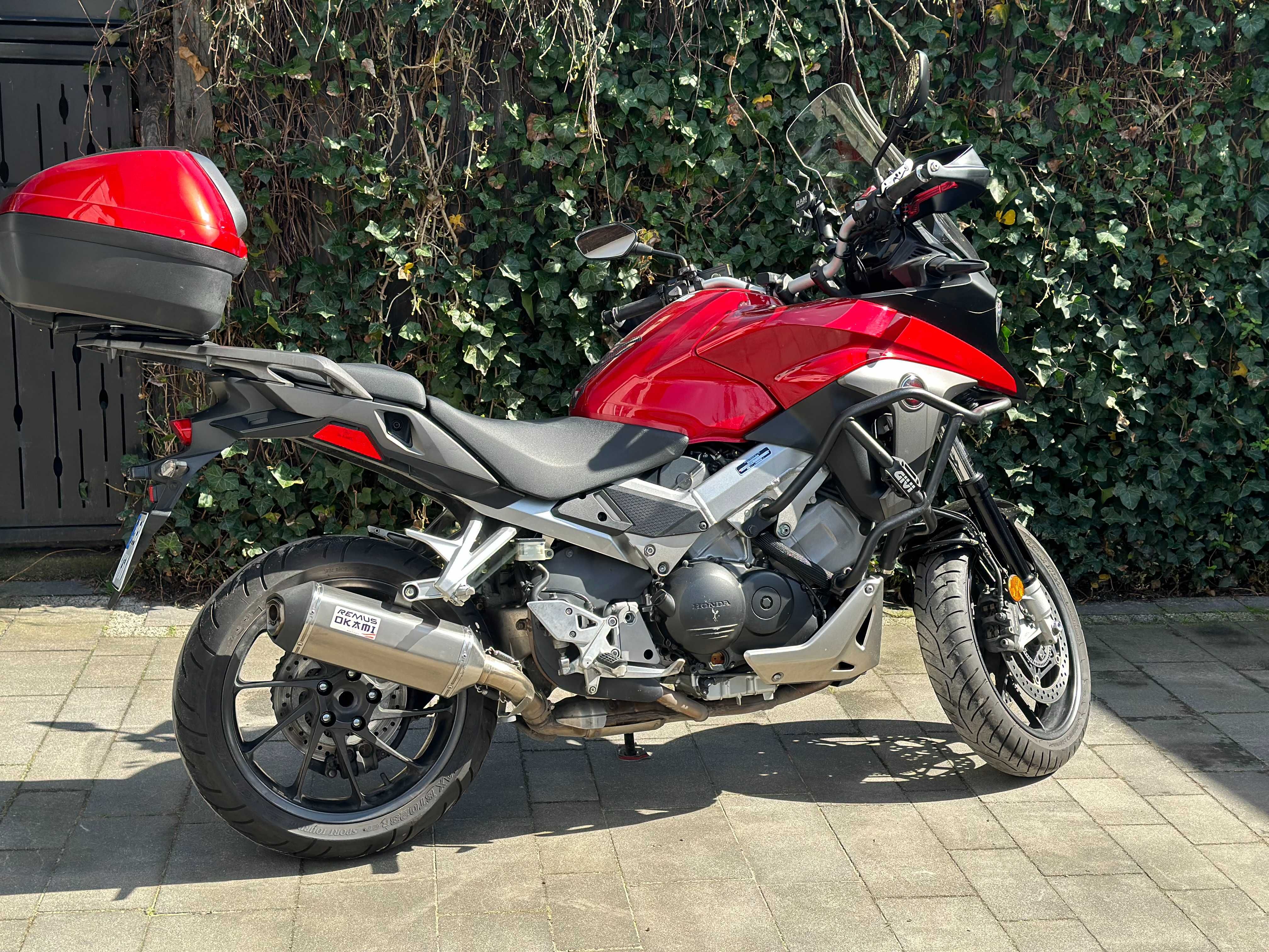 Honda VFR 800X crossrunner