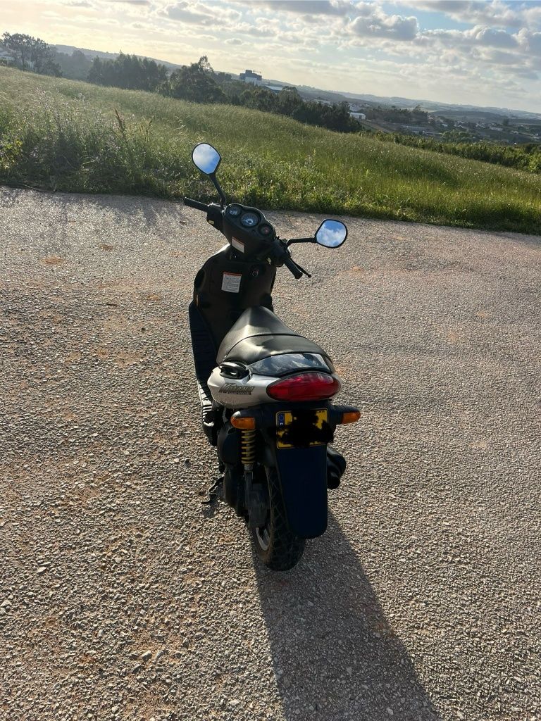 Scooter Suzuki 50