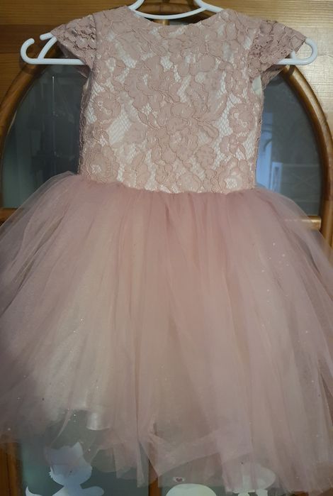Платье на девочку, бальное платье
