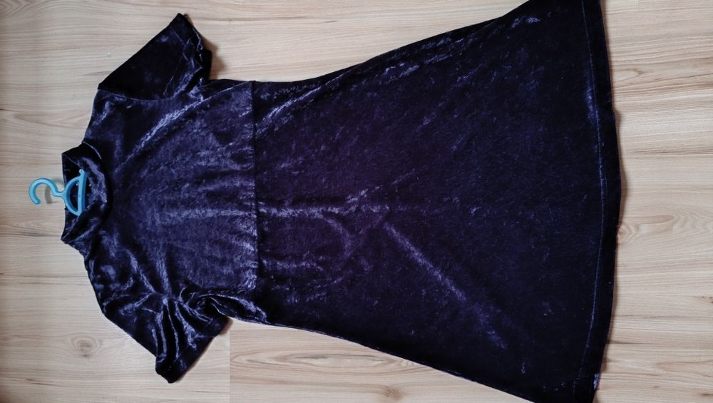 Sukienka XS welurowa fiolet święta