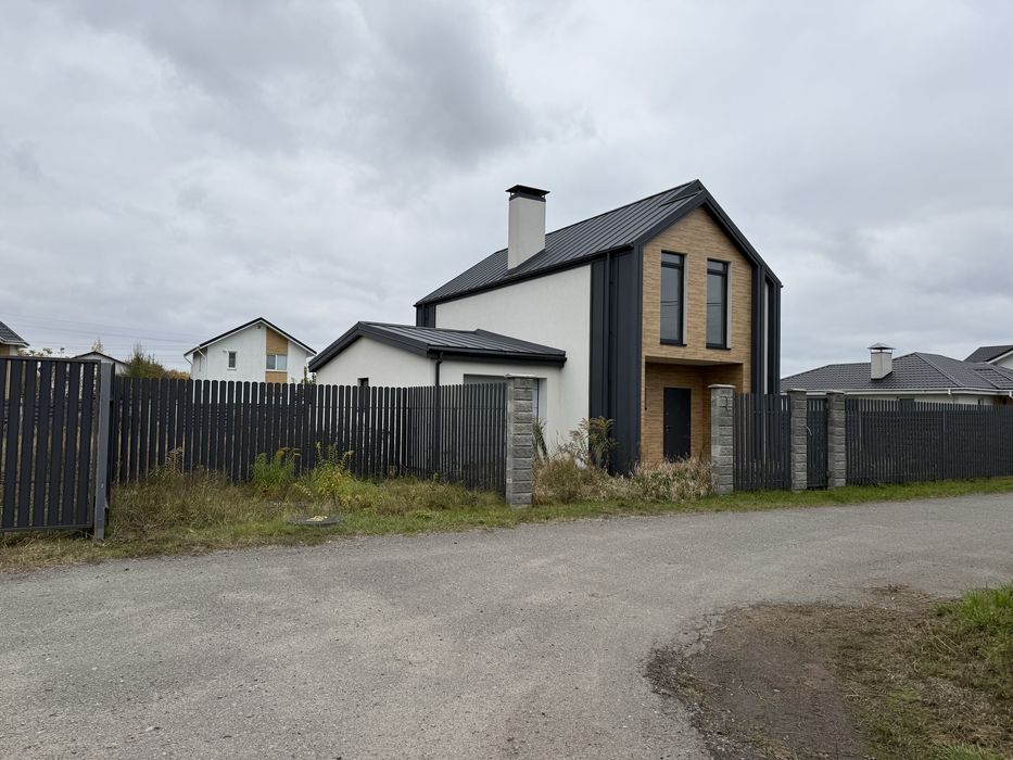 Продаж  будинку 150 м² з гаражем, 12 соток, у “Сім Озер”, с. Крушинка