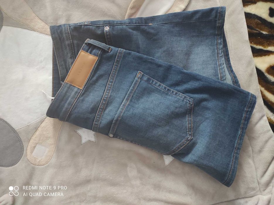 Spodnie damskie krótkie dżinsowe