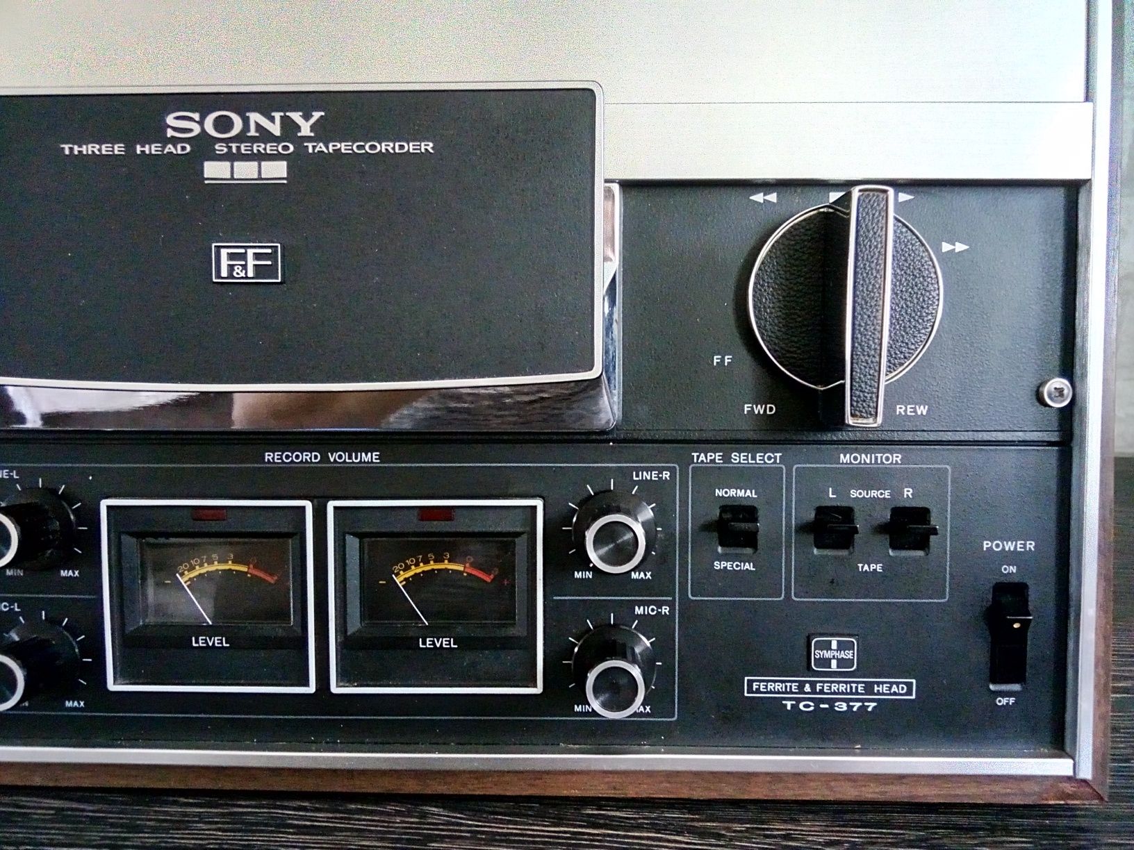 Sony TC-377 Stereo Open Reel Tape Recorder (1972-77)