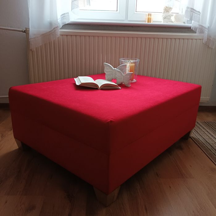 Duża pufa otomana czerwona