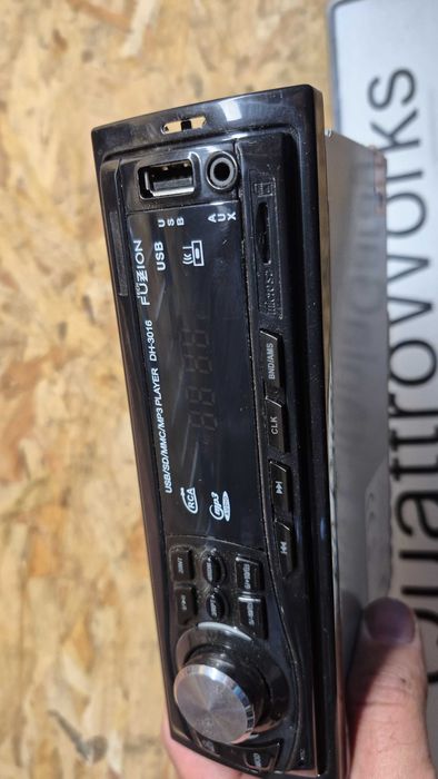 AUTO-RÁDIO TECHFUZZ DH-3016-MP3-USB/Cartão TF-ISO-AB-Painel FIXO 4x50w