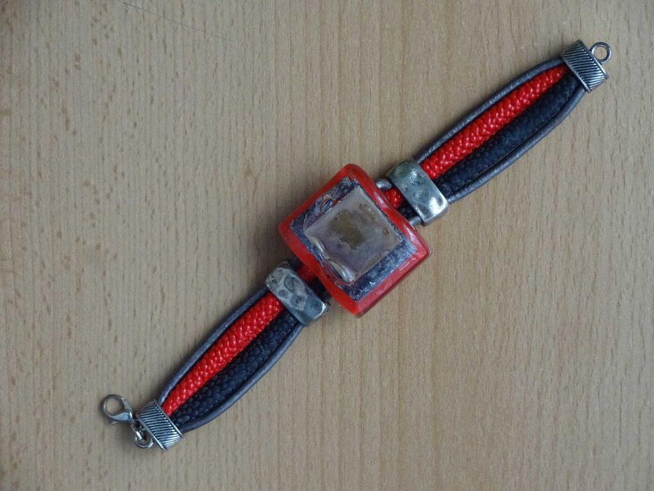 Bransoleta z pasków ze szkłem