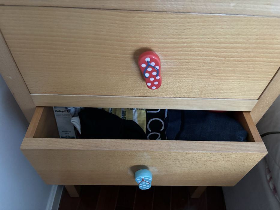 Camiseiro- mesa cabeceira faia