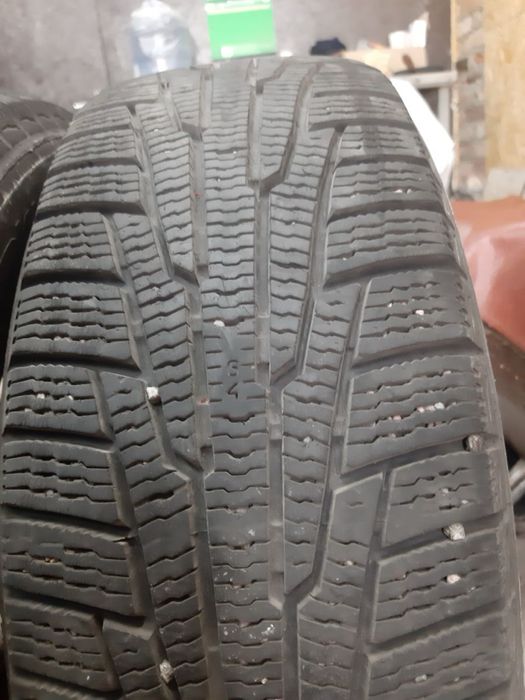 Резина зимова Nokian