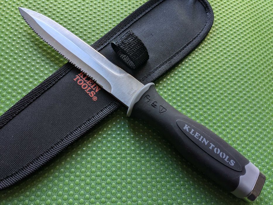 Нож Klein Tools DK006. ніж тактичний. туристичний ніж