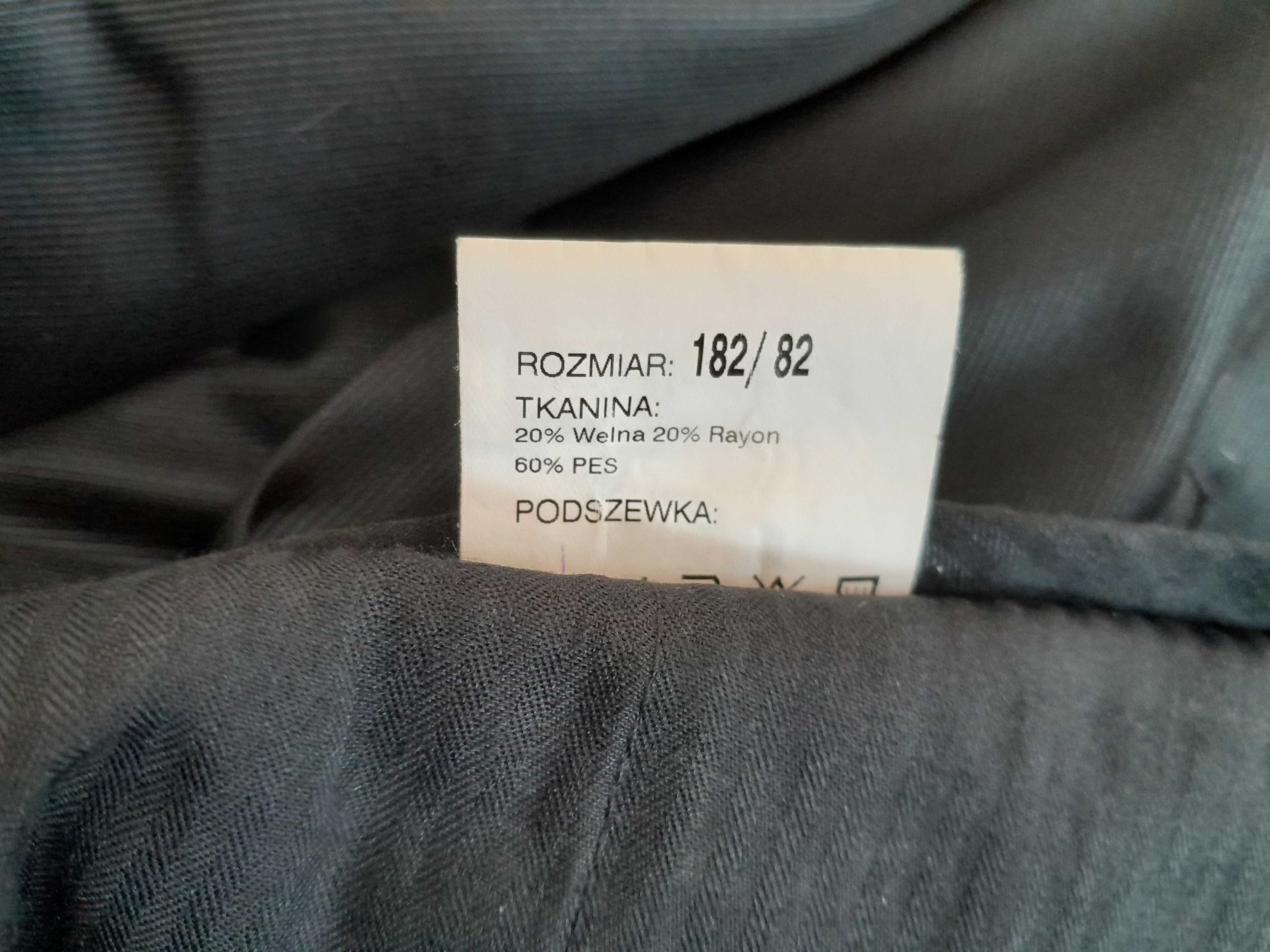 garnitur  dla szczupłego GRANATOWY Recman 182/82