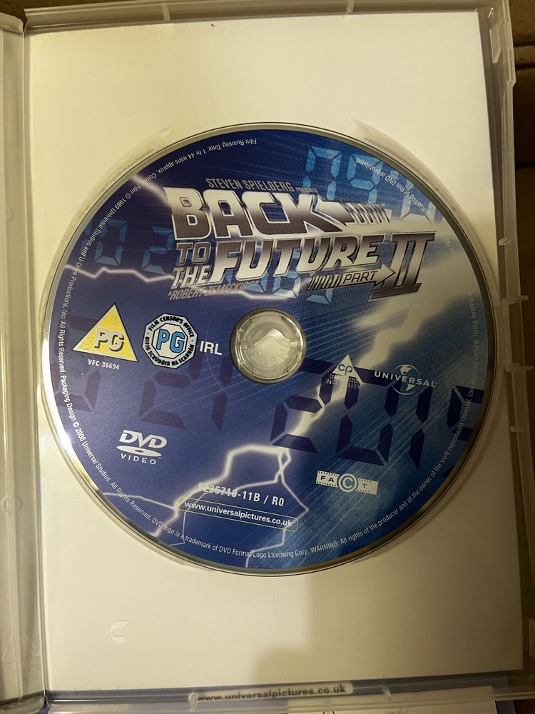 Назад у майбутнє DVD Back to the Future 2  та 4 регіон