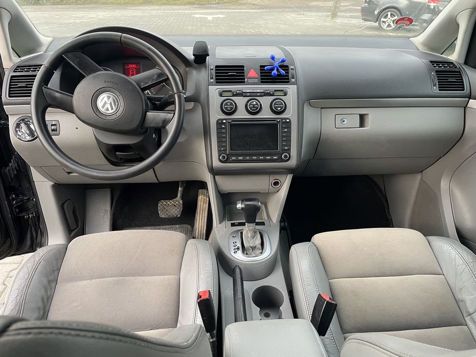 Фольцваген тауран 1.9 тді автомат