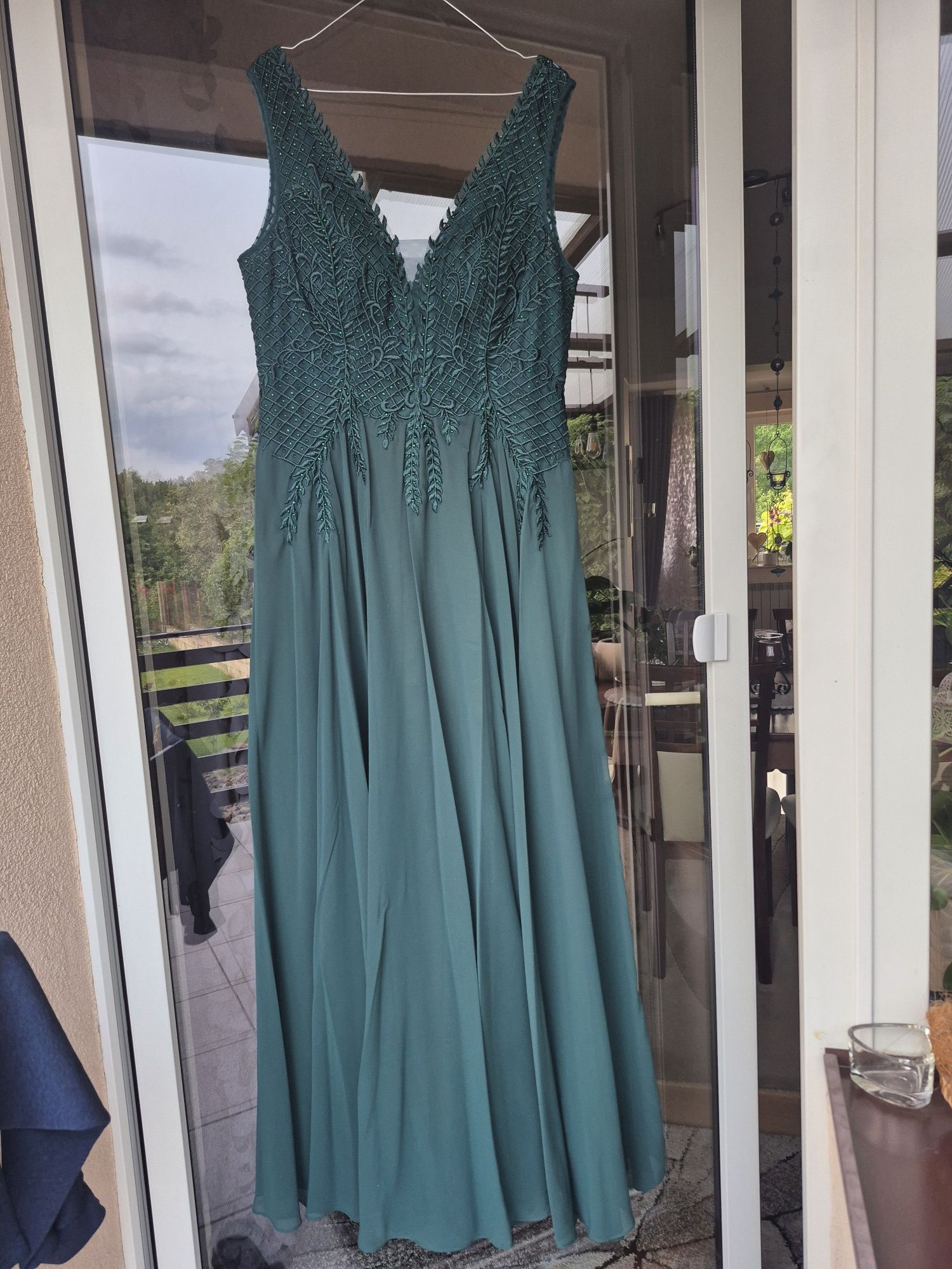 Pretty Woman sukienka maxi long szmaragdowa zieleń zdobienia   r. 46