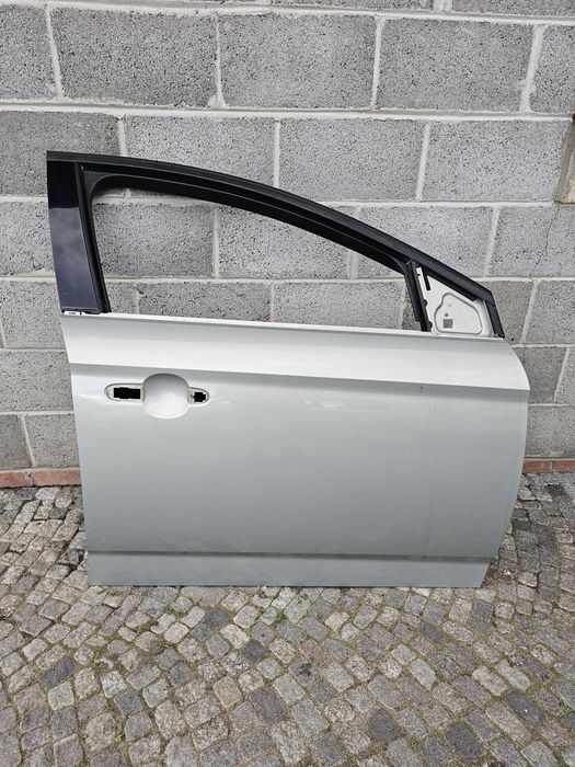 Ford mondeo mk4 drzwi prawy przód D8