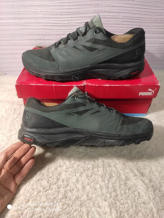 Salomon outline gore tex мужские кроссовки 44 р 28см 
Трекінгові черев