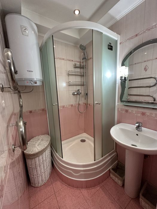 Оренда Тичини 1, березняки, набережна, тельбін