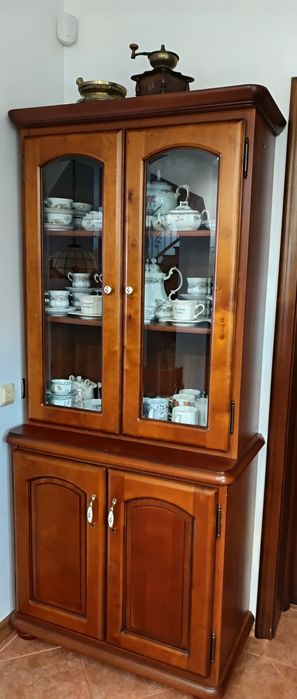 Witryna "Bawaria" Bydgoskie Fabryki Mebli Drewno