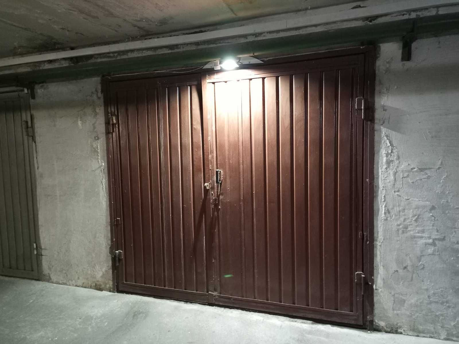 Продається супер гараж підземному паркінгу Оболонь Івасюка 22 без ком