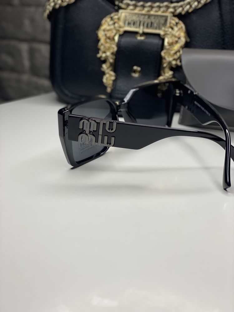 Женские солнцезащитные очки MIU MIU Polarized коричневые бабочки черны