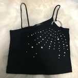 Czarny crop top na ramiączkach XS/S z ozdobnym kołem