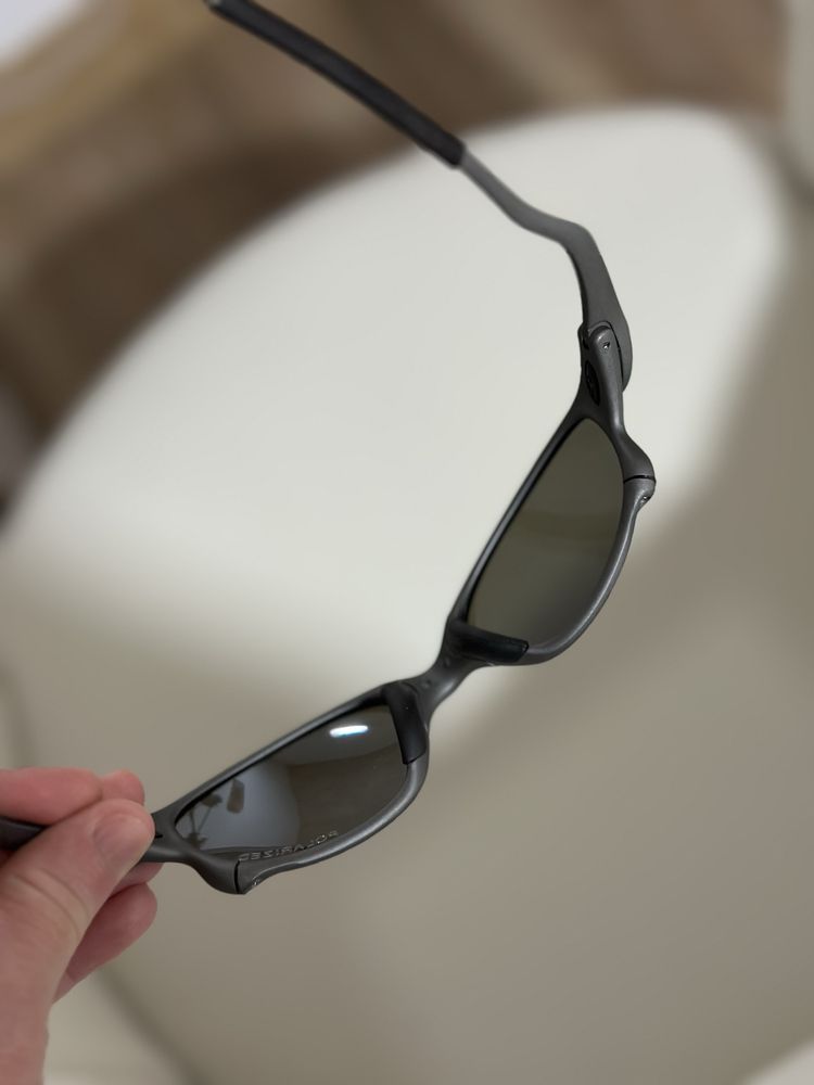 Juliet Oakley azul