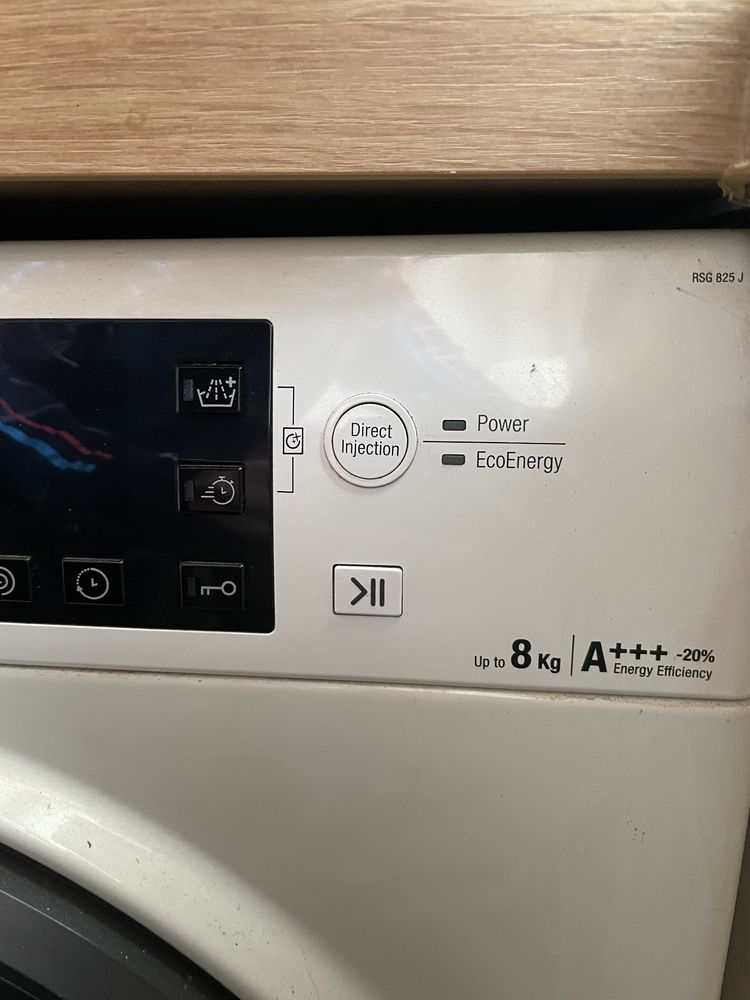 “Oportunidade” Máquina Lavar Ariston Hotpoint A+++