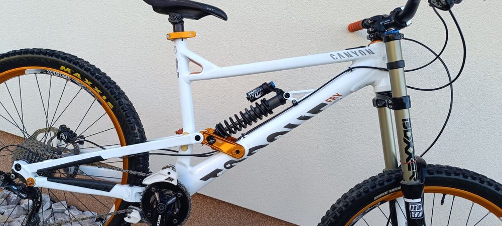 Rower zjazdowy Canyon Torque downhill DH
